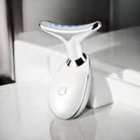 Masažer sa svetlosnom terapijom